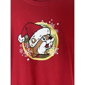 Buc-ees Shirt Mens medium Christmas Red Short Sleeve Beginning look Tee bucees